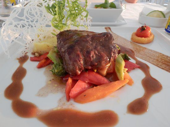 White in White Beach Club & Restaurant